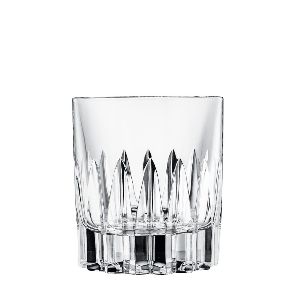 Klares, zylindrisches Kristall-Whiskyglas mit dickem Boden auf weißem Hintergrund. Die untere Hälfte hat spitz zulaufende, vertikale Tiefenschliffe, die das Licht brillant brechen. Glatter, unverzierter Rand. Handgefertigt, mundgeblasen.